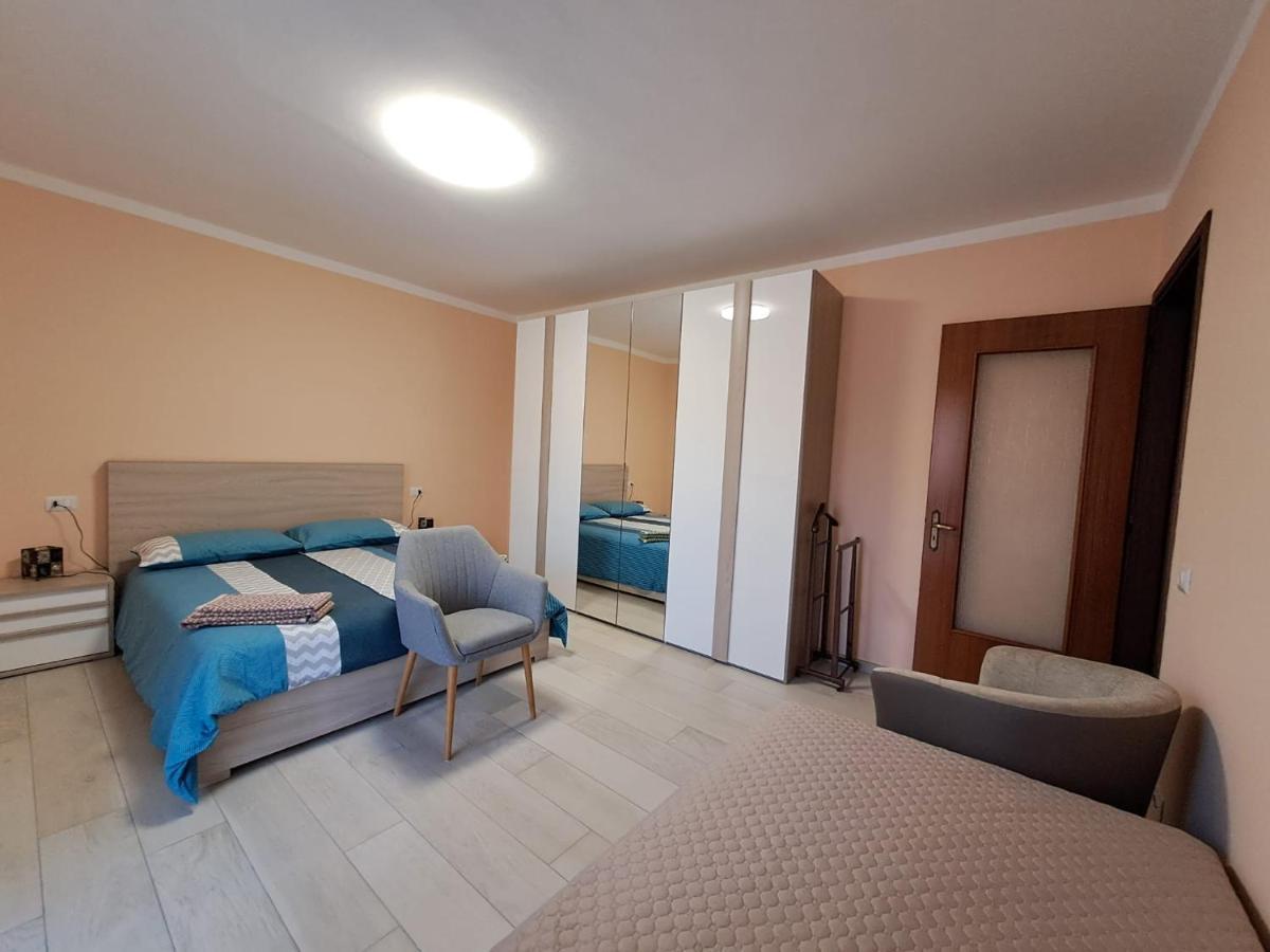 Casa Vacanze Kristina Brissago-Valtravaglia Εξωτερικό φωτογραφία
