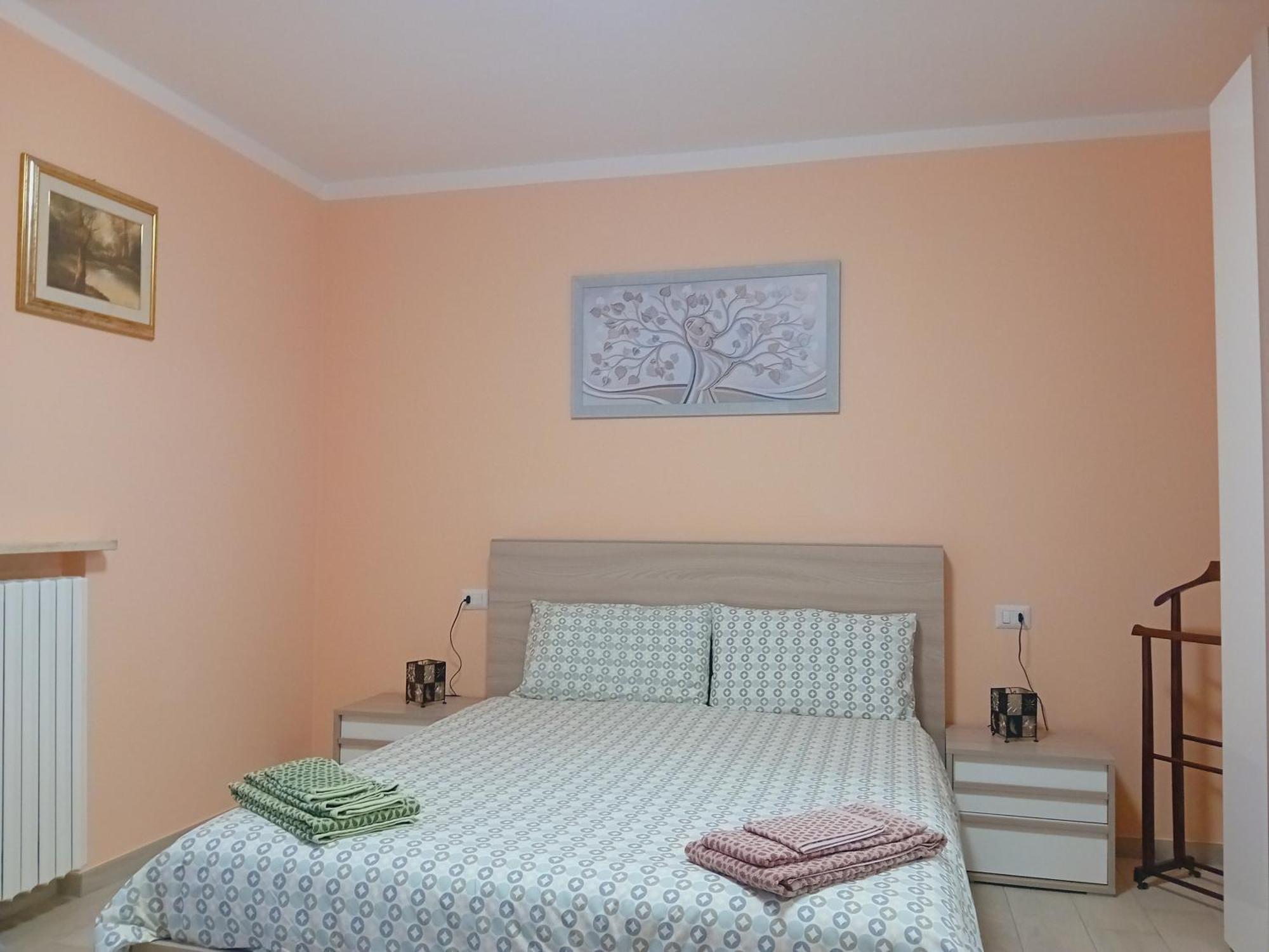 Casa Vacanze Kristina Brissago-Valtravaglia Εξωτερικό φωτογραφία