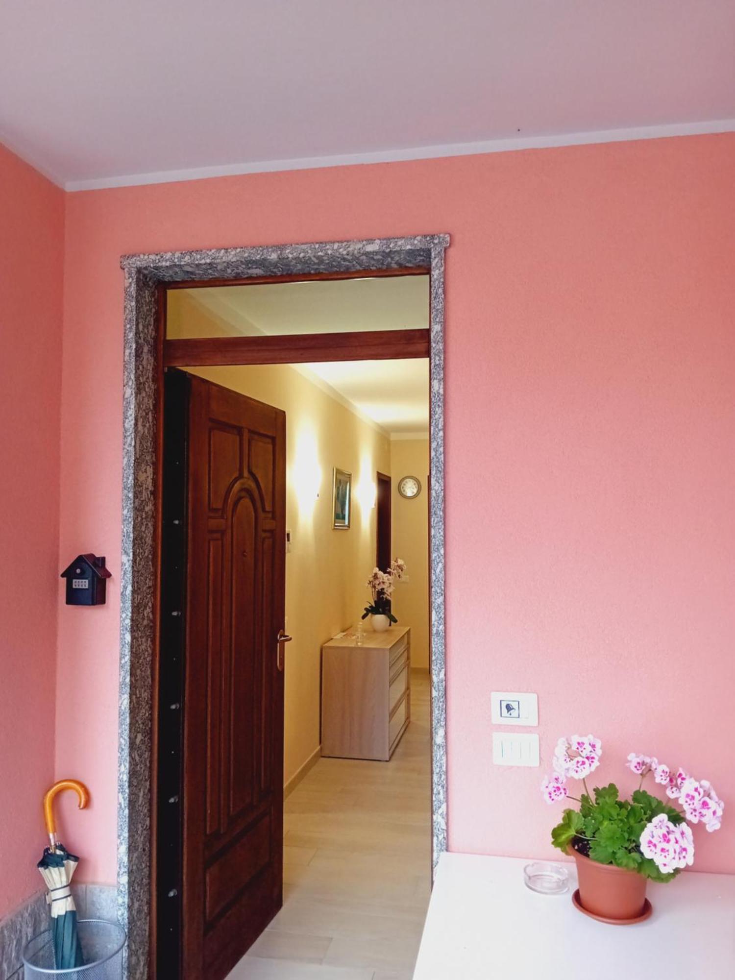 Casa Vacanze Kristina Brissago-Valtravaglia Εξωτερικό φωτογραφία