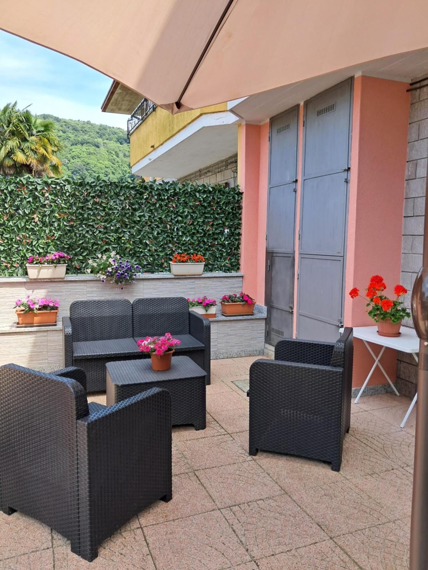 Casa Vacanze Kristina Brissago-Valtravaglia Εξωτερικό φωτογραφία